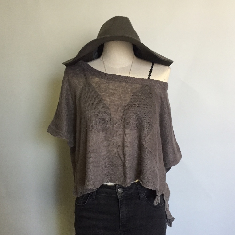 COPY - Crop sweater top